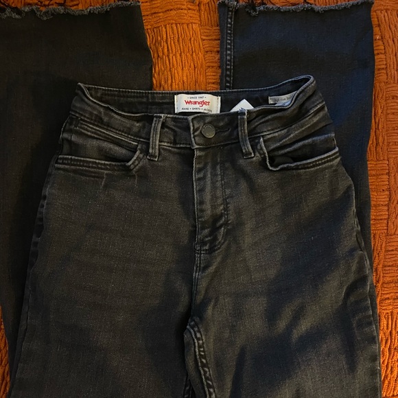 Wranglers high rise bootcut jeans - Picture 1 of 9